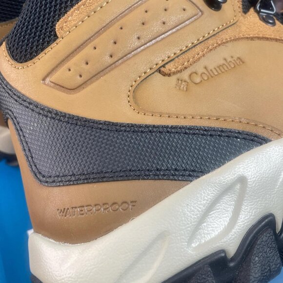 Columbia Outdoor Waterproof Boots - Picture 1 of 6